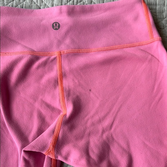 Lululemon Athletica Pink capri Leggings - Picture 5 of 5